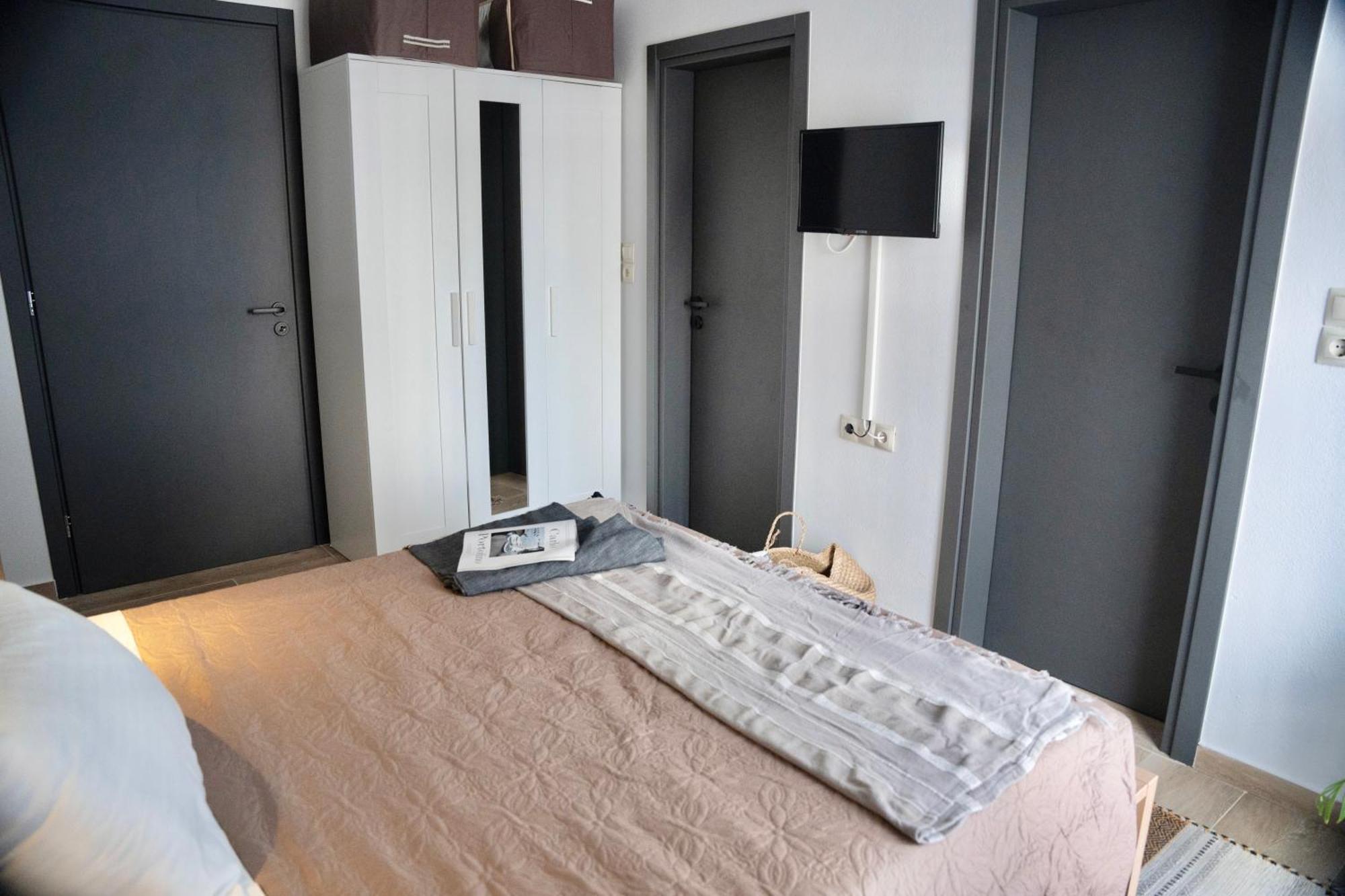 Exquisite 4-Bedroom Prestige Apartment Rhodes City Extérieur photo