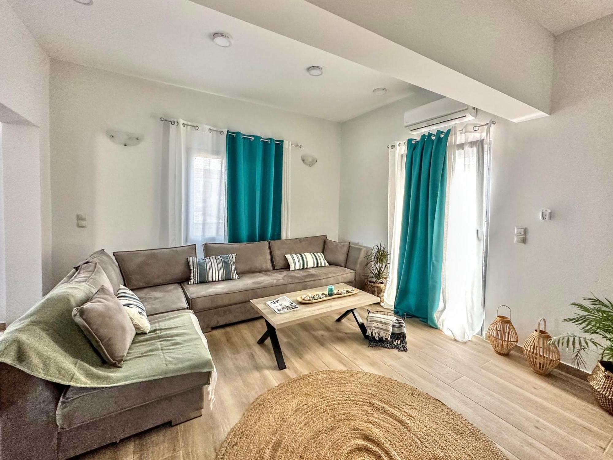 Exquisite 4-Bedroom Prestige Apartment Rhodes City Extérieur photo